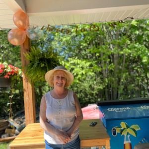 Meet your Posher, Paulette